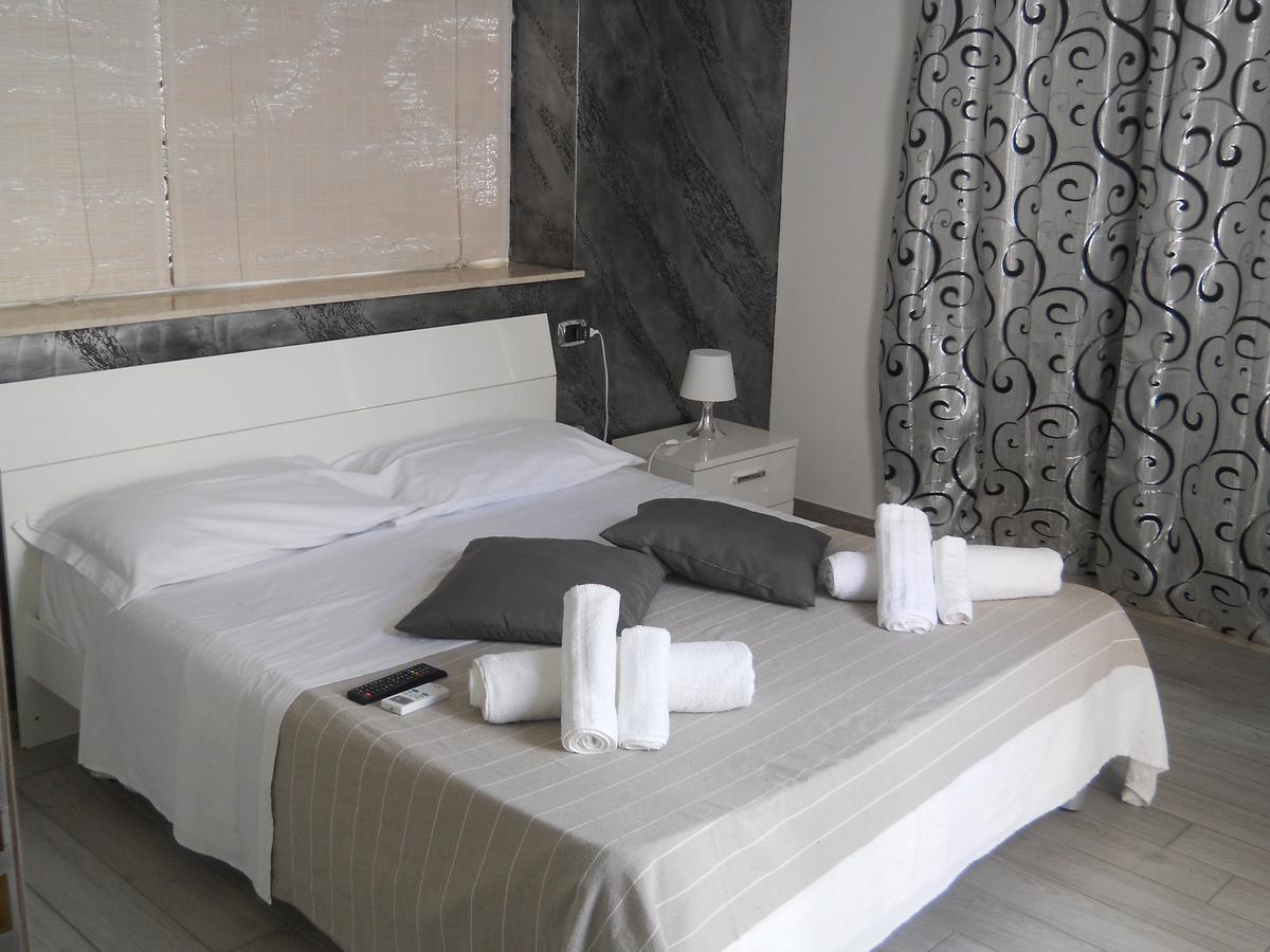 White Beach Beb Fontane Bianche Dış mekan fotoğraf